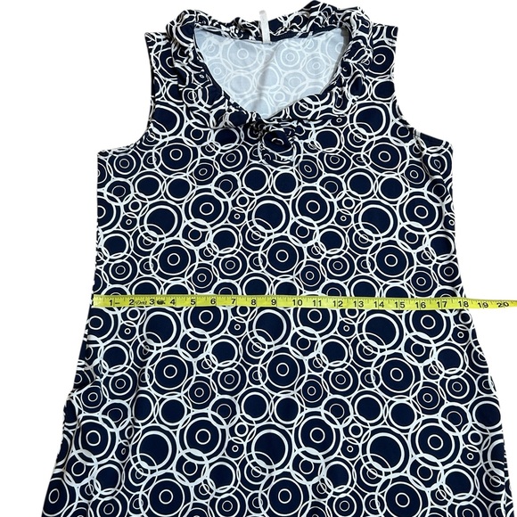 Lulu-B Blue & White Circle Pattern Ruffle Neckline Dress size Medium UPF 50 - Picture 8 of 9